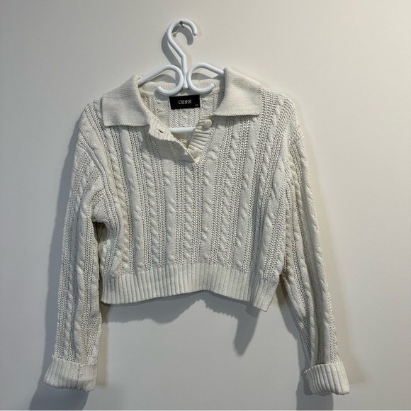 Cider | womens xsmall white cable knit cropped sweater with collar and buttons. - Picture 4 of 6